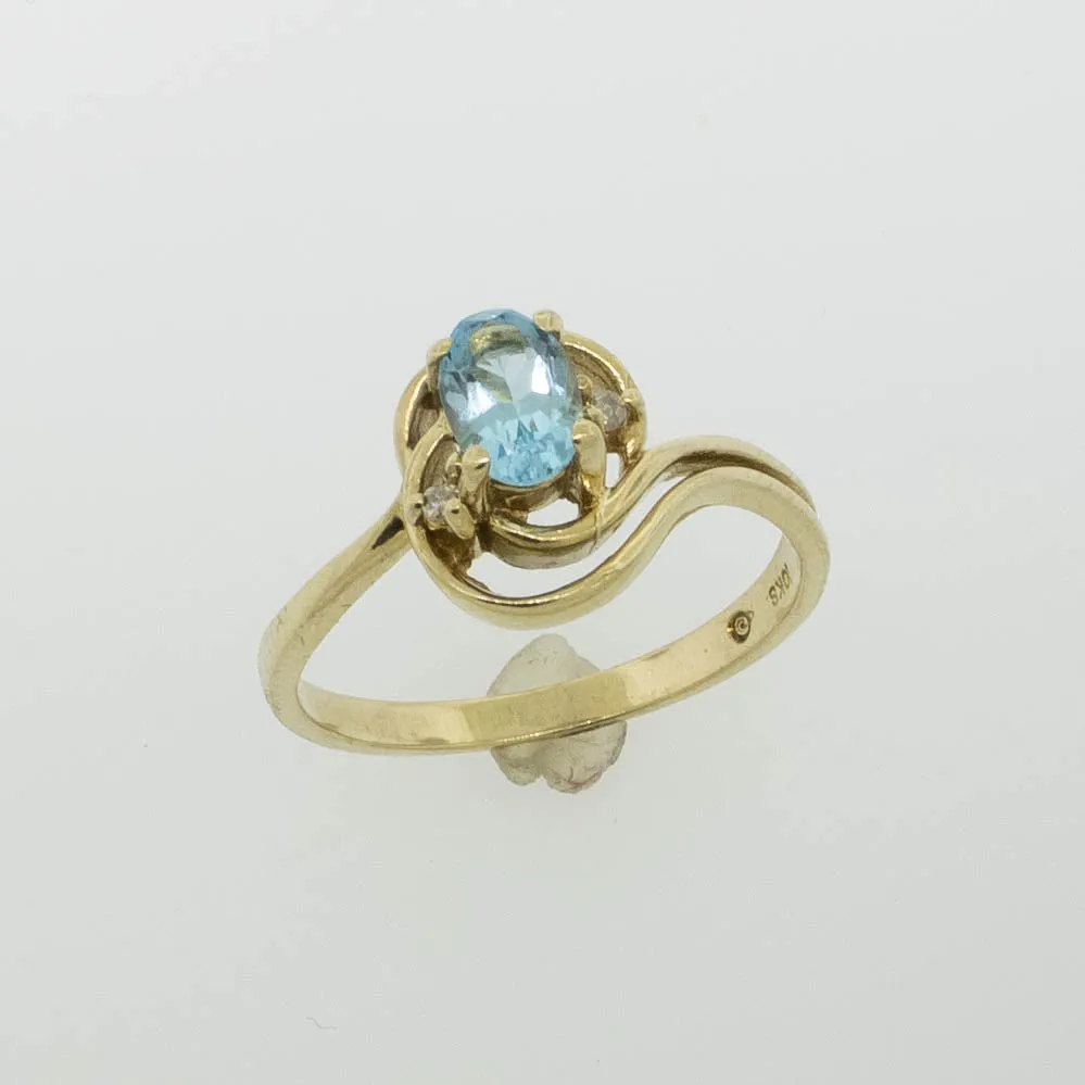 10K Yellow Gold Blue Topaz and Diamond Ring Size 5.75 Preowned Jewelry