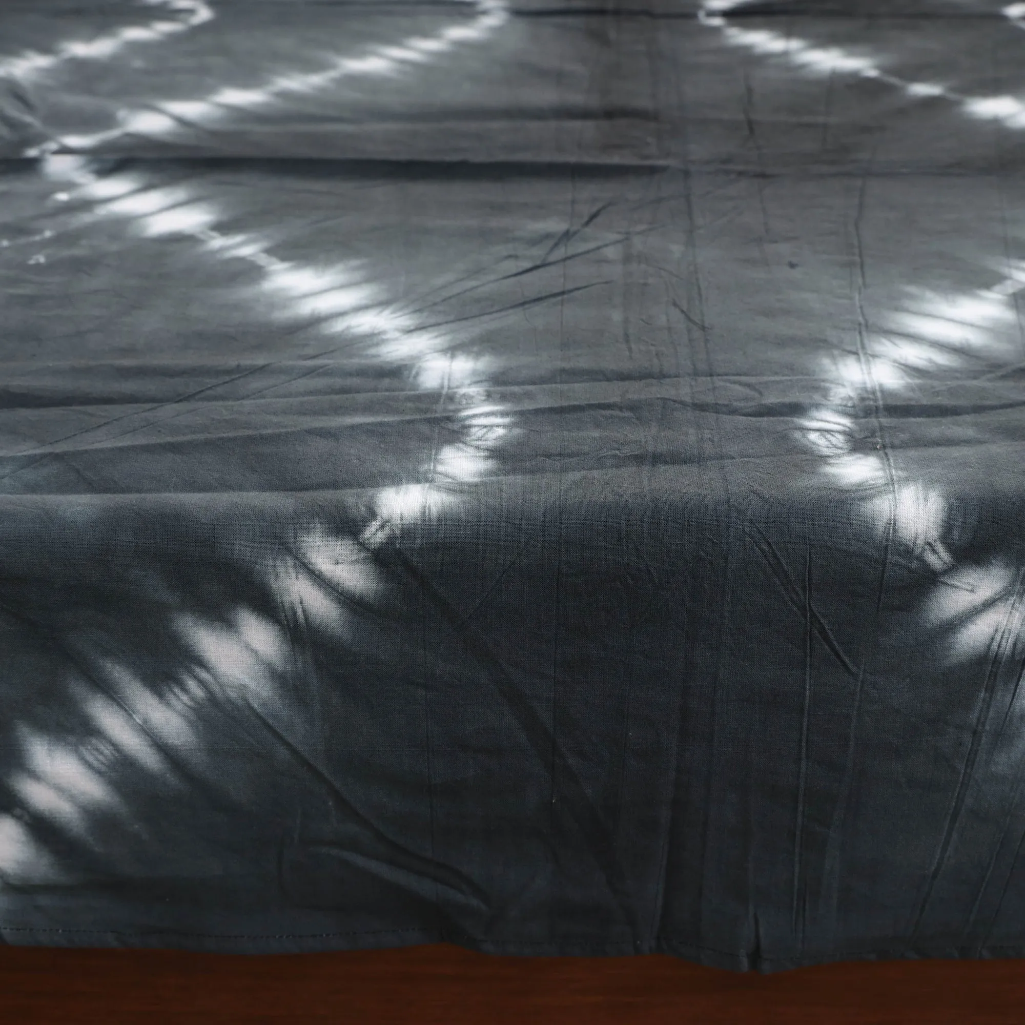 Black - Shibori Tie-Dye Cotton Double Bed Cover with Pillow Covers (108 x 90 in)