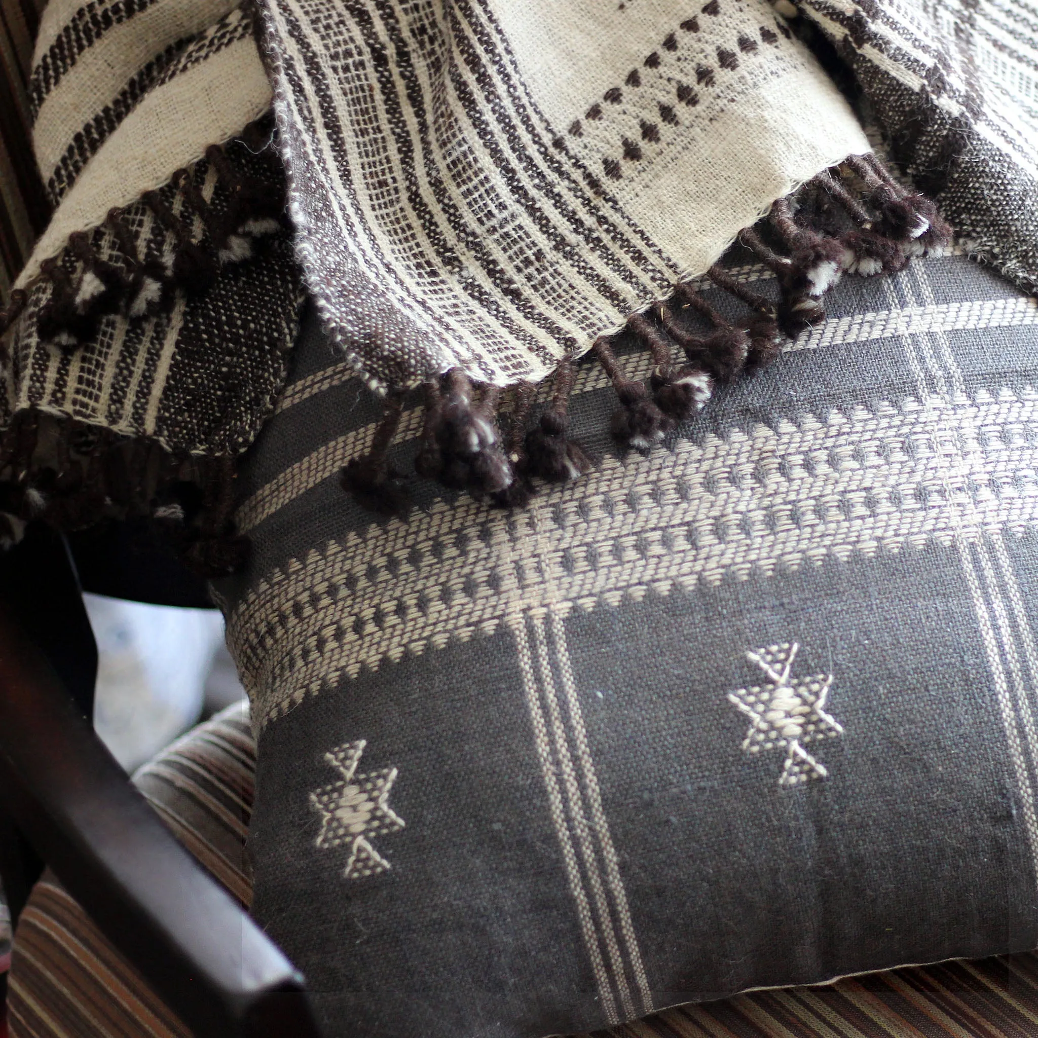 Handspun & Handwoven Organic Wool Pillow Cover - Antique Cushions | Gray, 22x22"